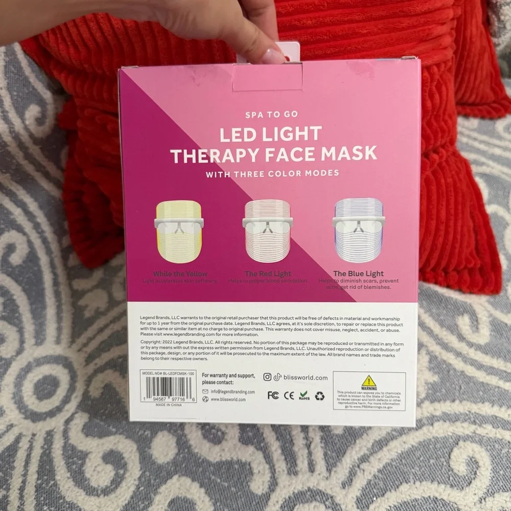 Bliss Spa To Go Led Light Therapy Face Mask 3 Color Modes Used 2-3 Times
